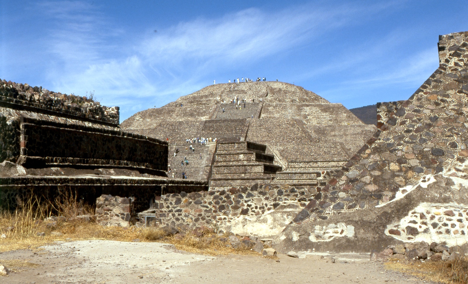 19961111 029   Teotihuacan   Mexico Dias Film 05 Fnr 028